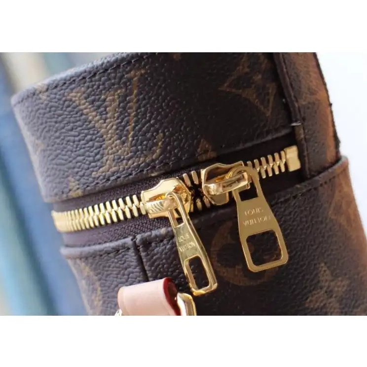 Fashionrep 19B570252 LV Bags 0815
